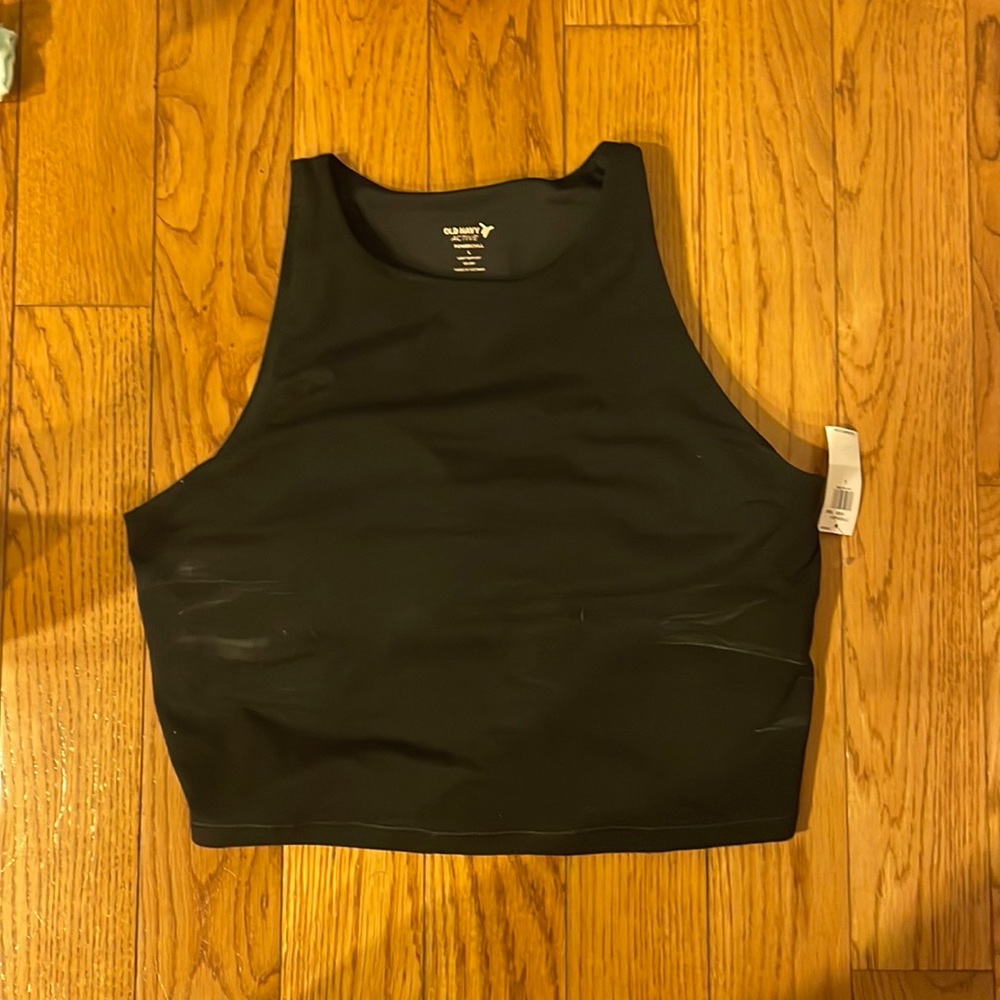 *NWT* Old Navy Active Tank
